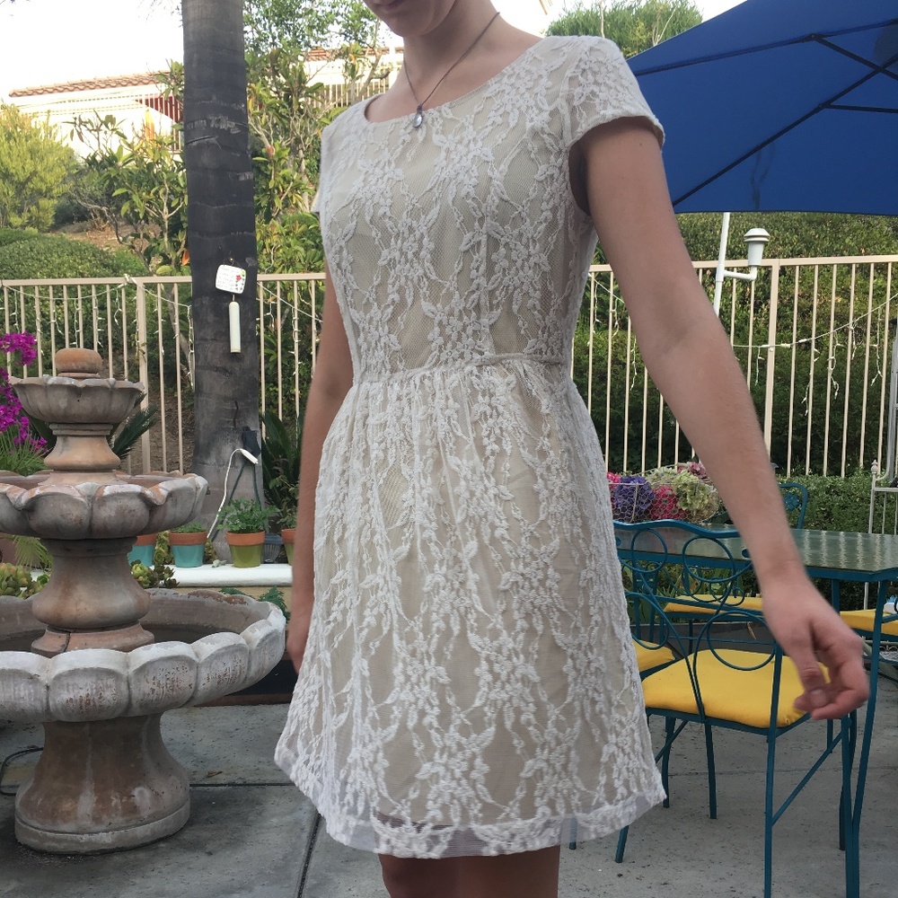 Kensie Dress Lace over Lining 8